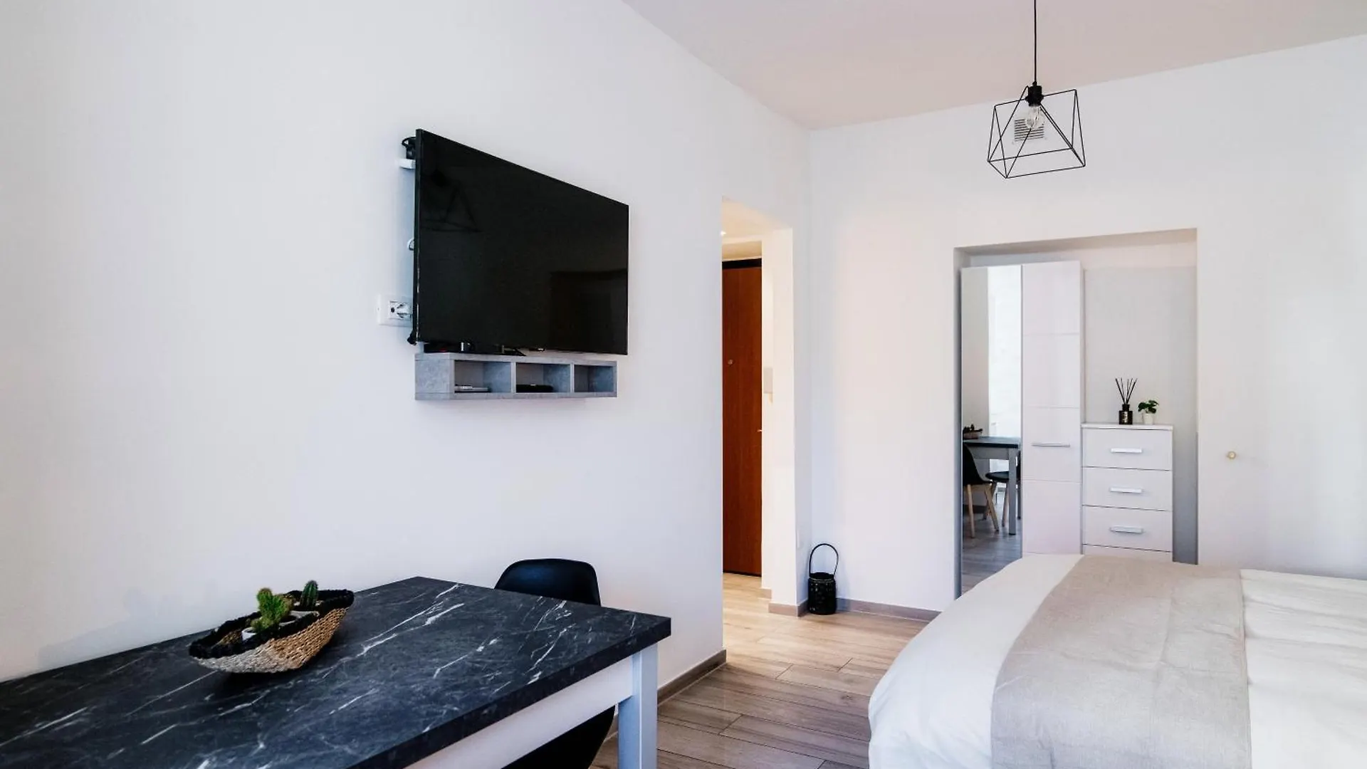 S&O Apartment - By Myhomeincomo