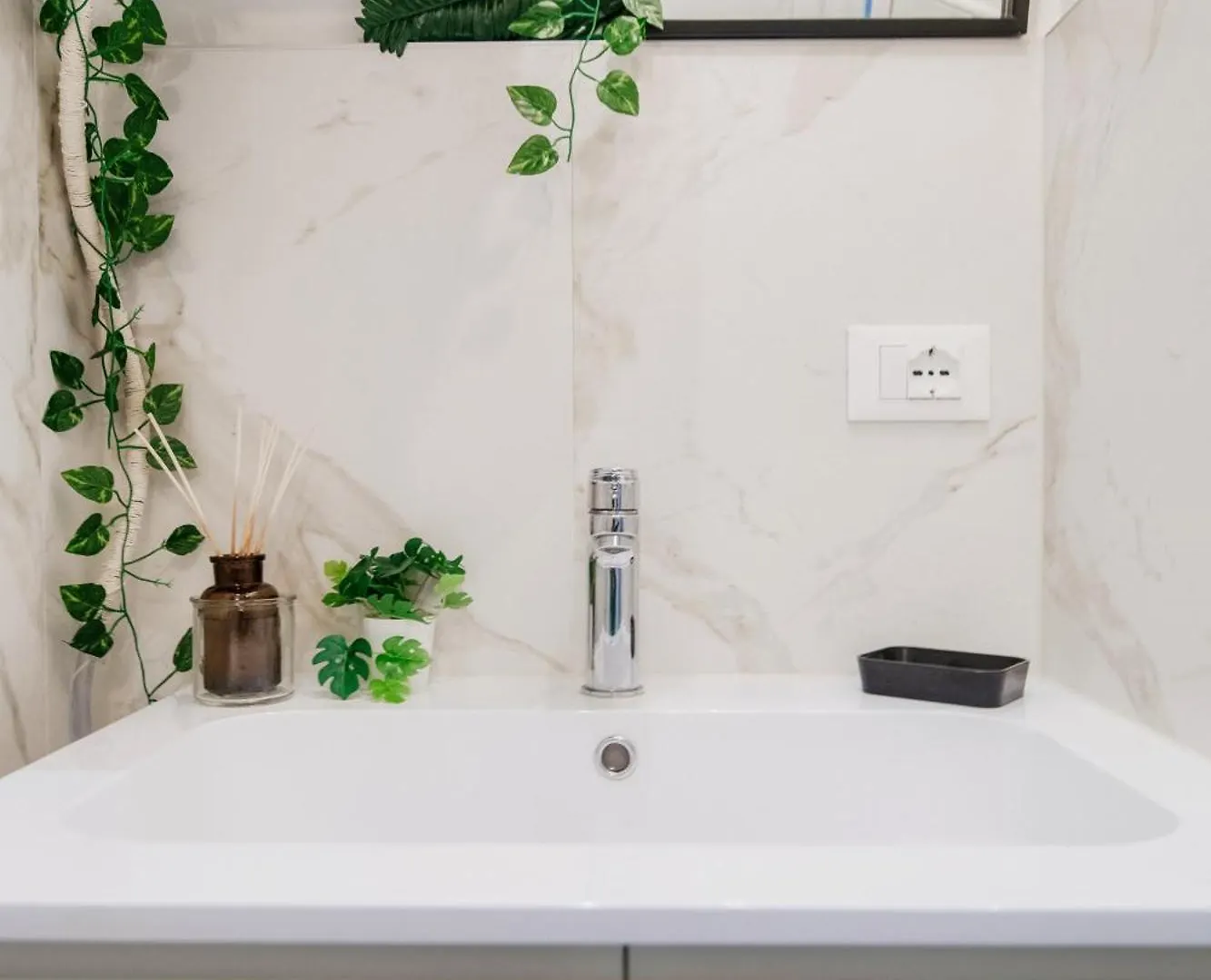 S&O Apartment - By Myhomeincomo Como