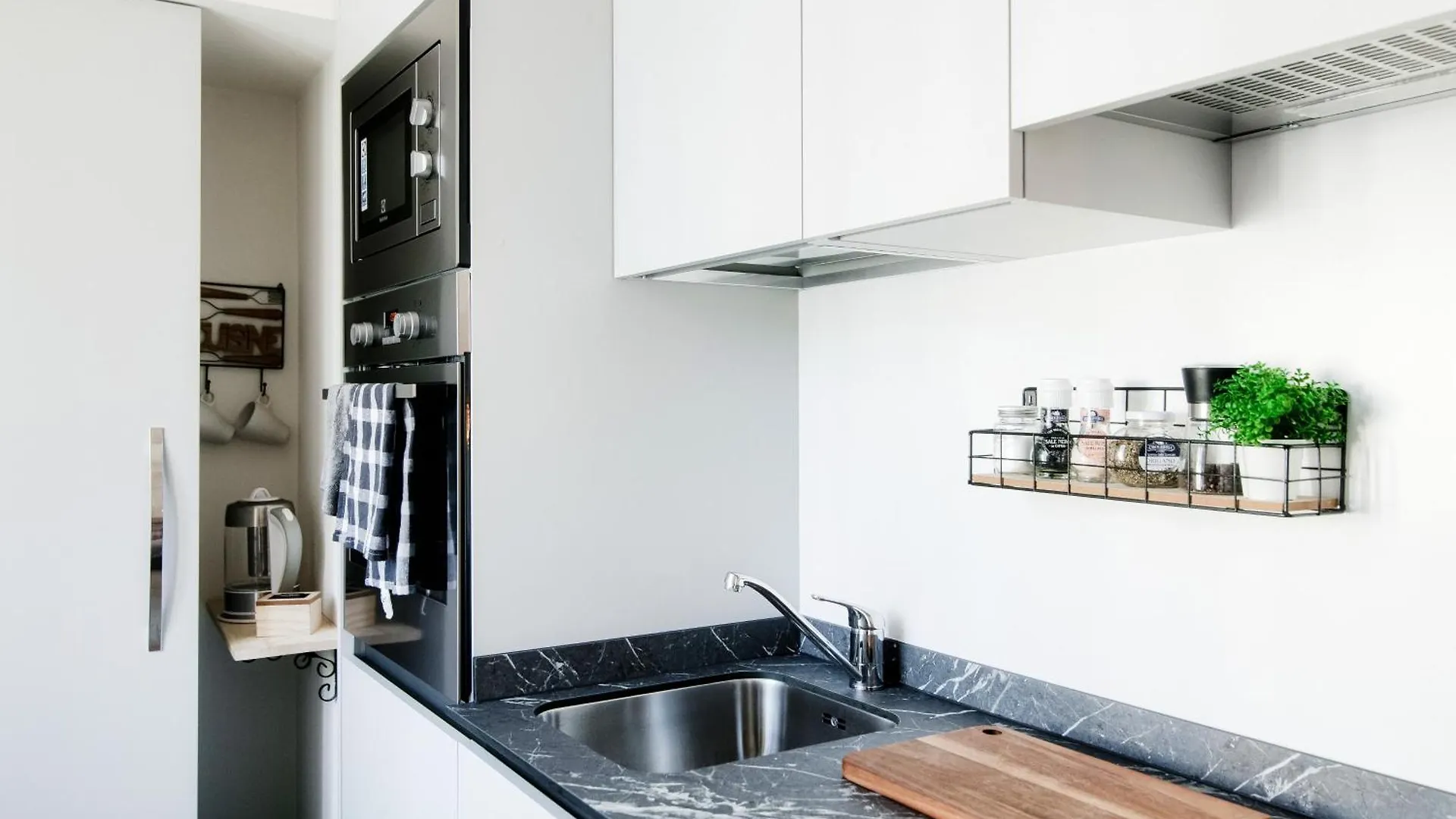 S&O Apartment - By Myhomeincomo