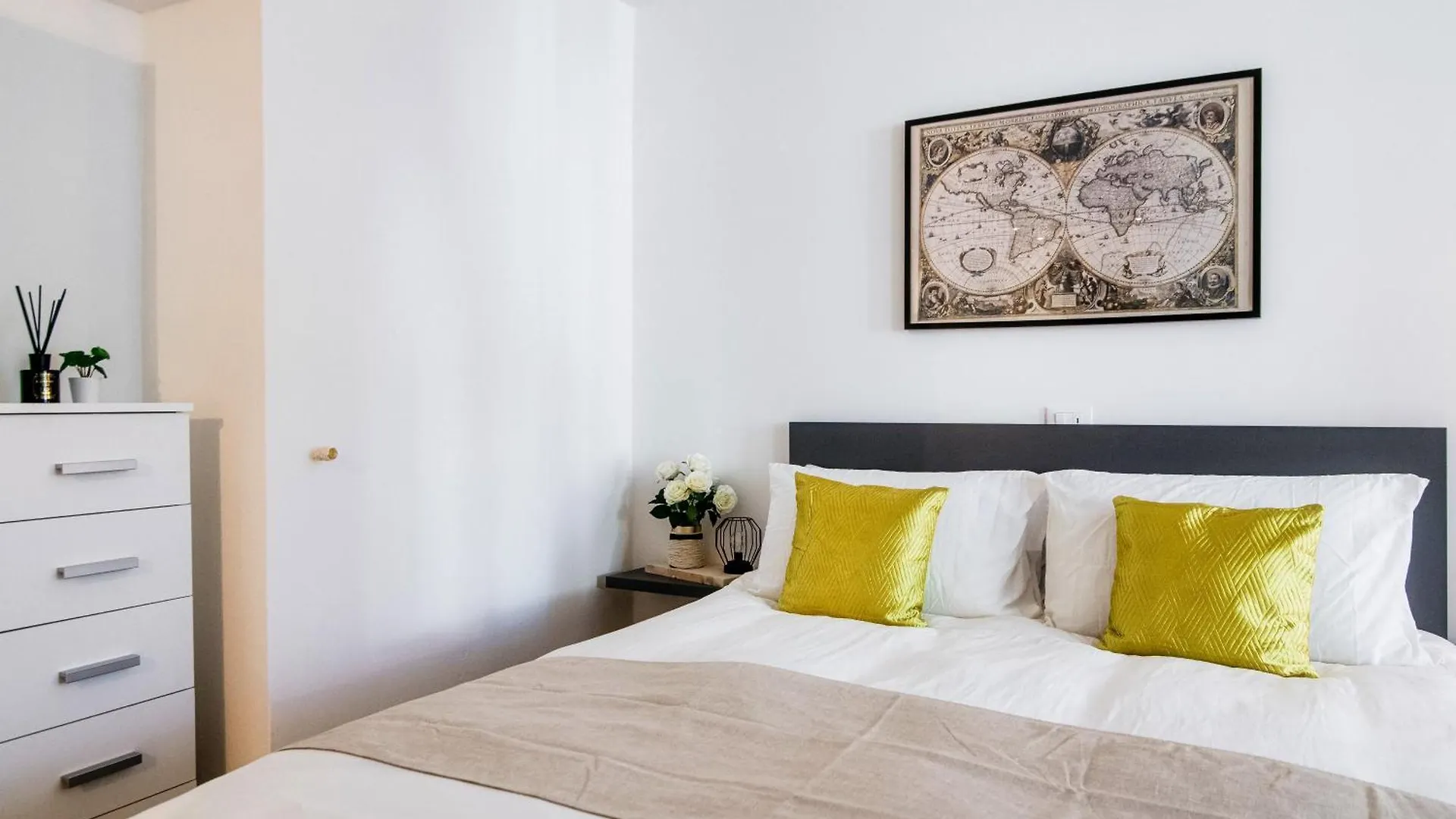 S&O Apartment - By Myhomeincomo Como